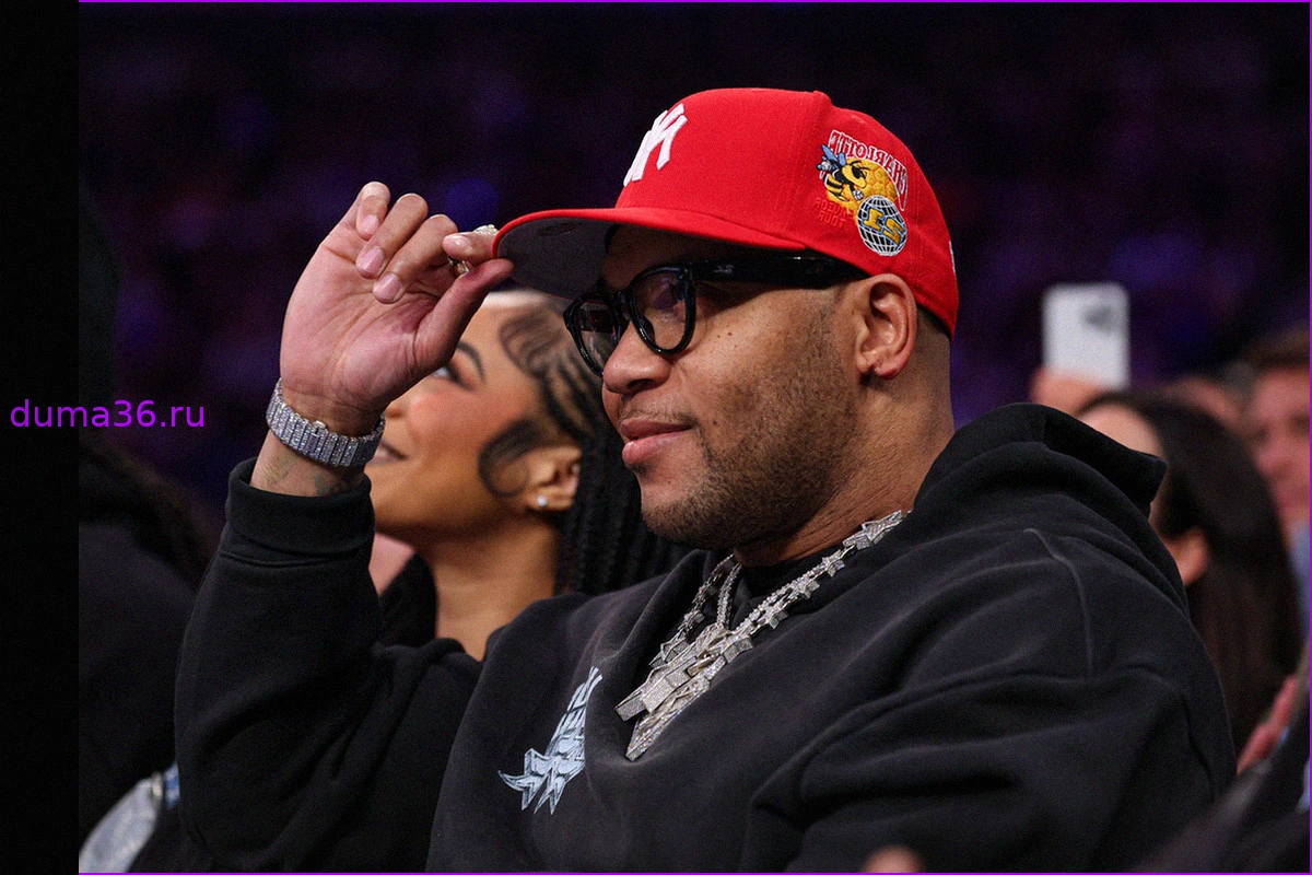 Легендарный американский рэпер Flo Rida прилетел в Москву