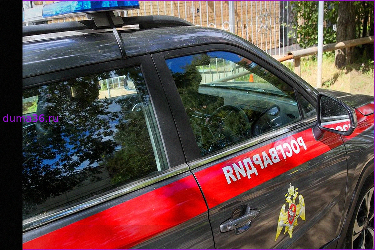 Автомобиль Росгвардии перевернулся после ДТП на Новоясеневском проспекте