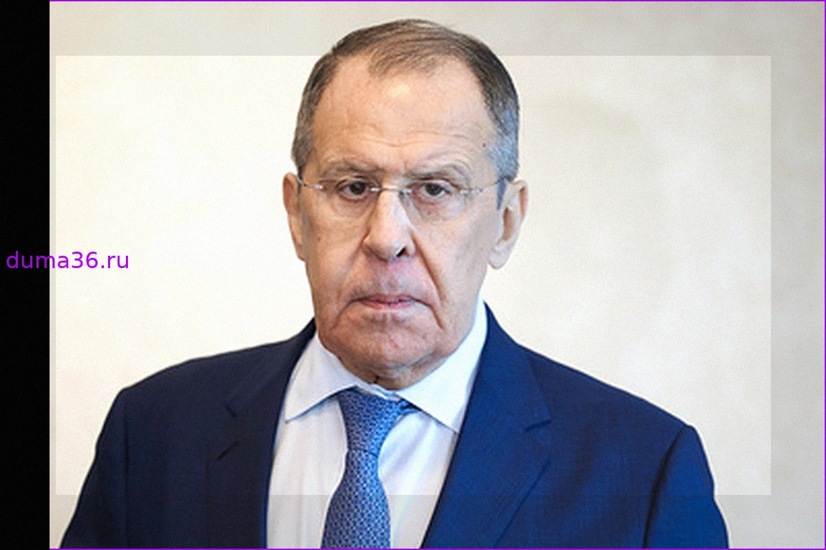 Лавров назвал Зеленского комедиантом, играющим в трагедию