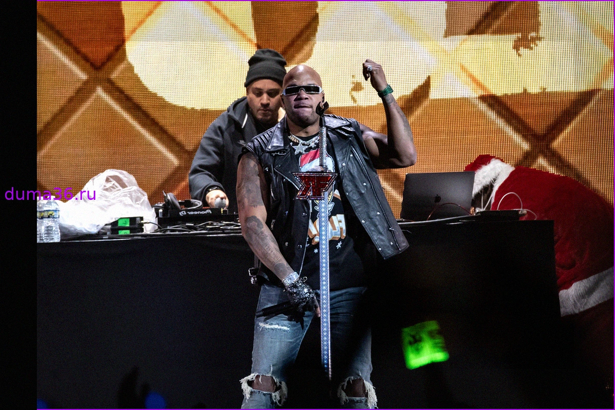 Легендарный американский рэпер Flo Rida подписал долгосрочный контракт на выступления в России