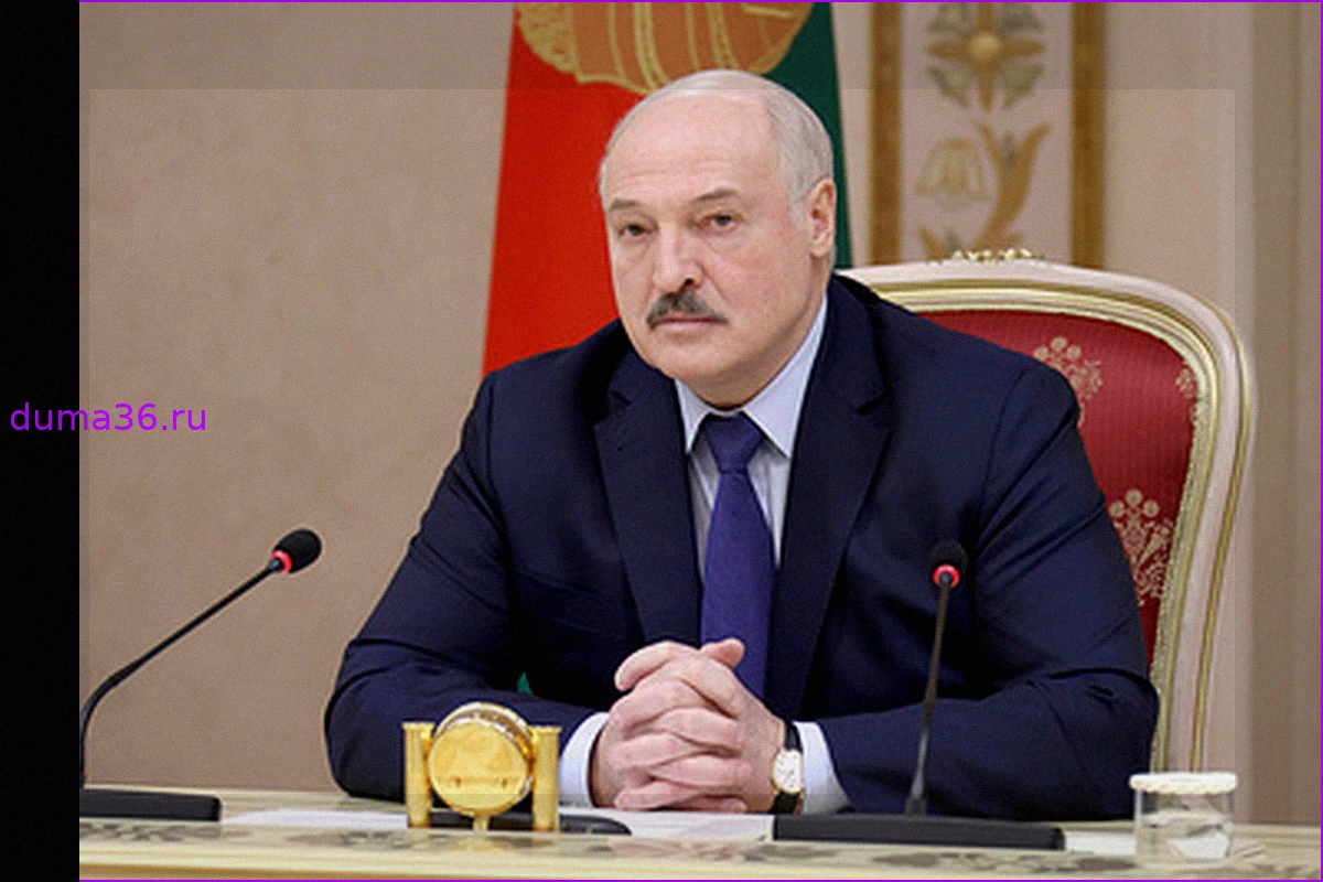 Путин поздравил Лукашенко с Днем Победы